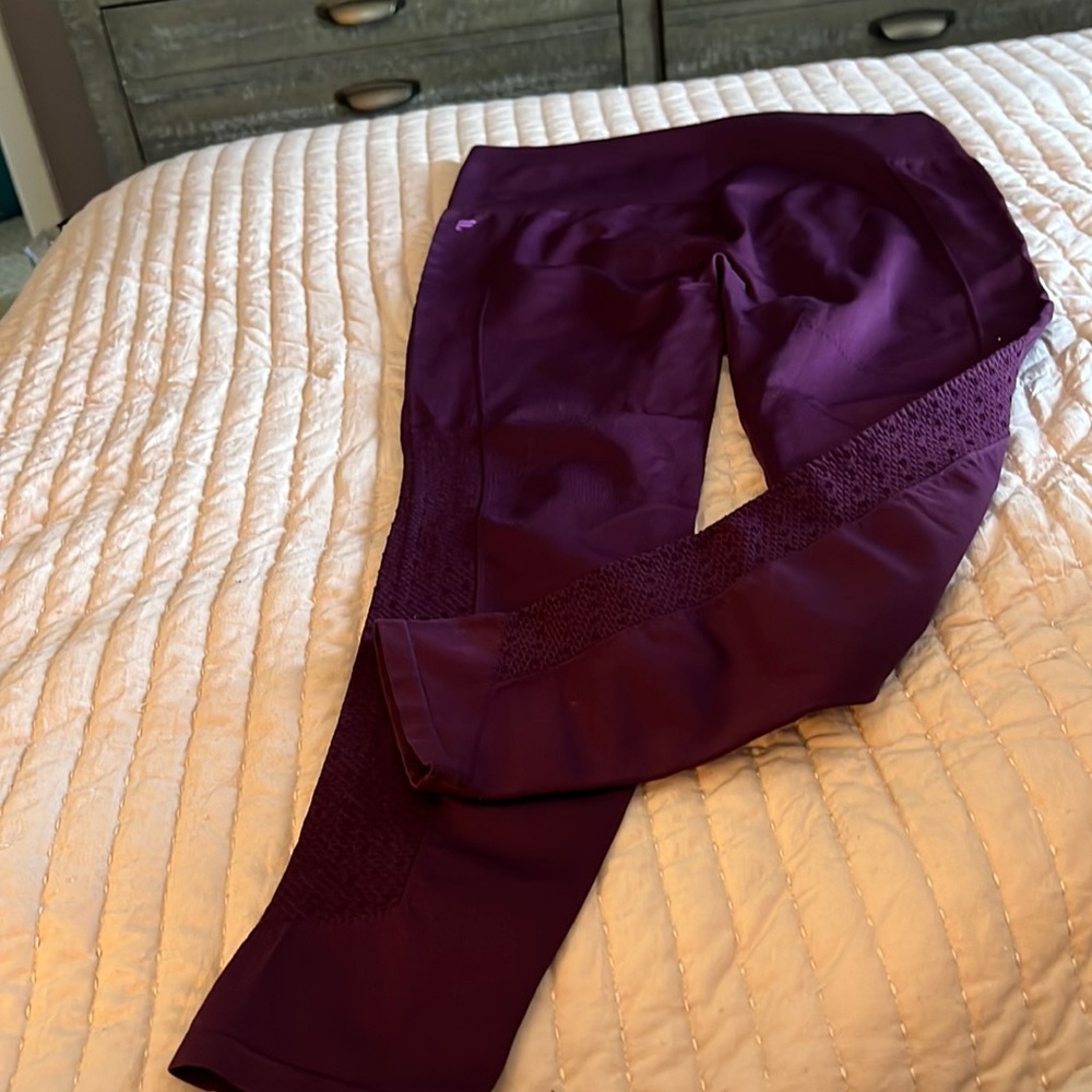 Plum leggings